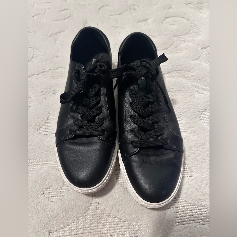 Kenneth Cole Sneakers